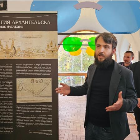 Максим Чирков