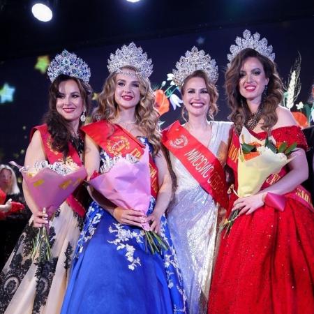 Слева направо: Ирина Мокеева, Дарья Никитина, Мария Нестеренко, Людмила Антонова.