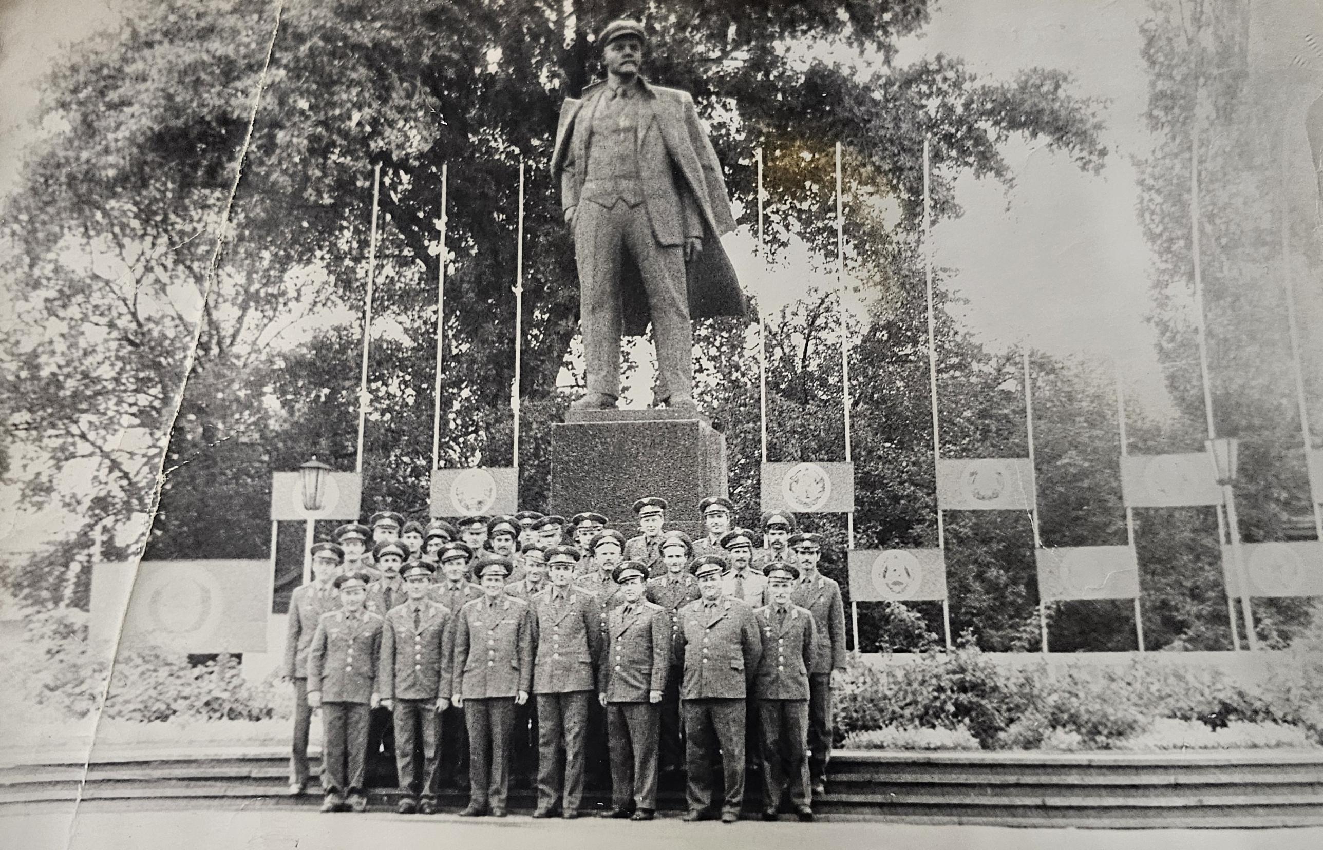 Вертолетчики-ликвидаторы базировались в городе Овруч в 100 километрах от ЧАЭС